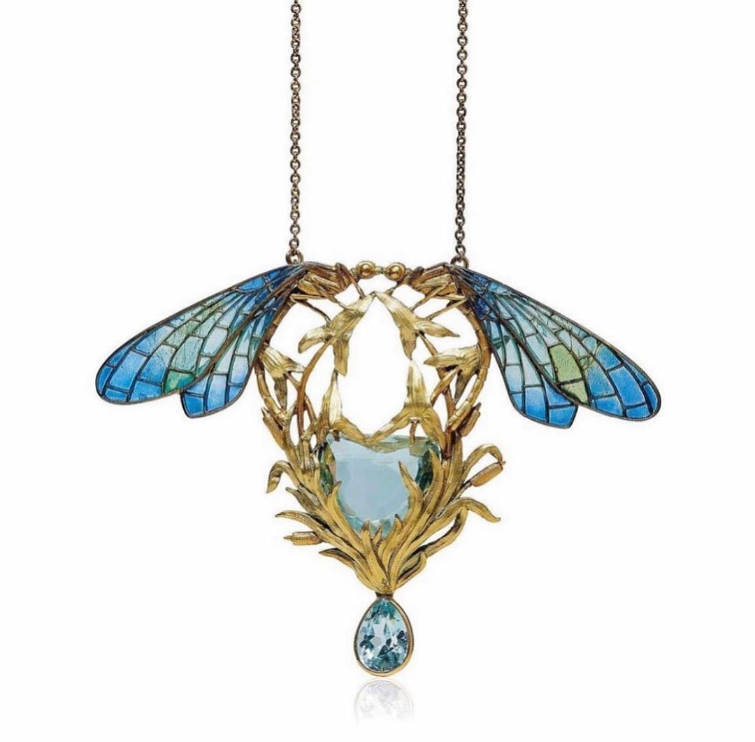 pixts's tweet photo. ancient dragonfly pendant, c. 1900 https://t.co/cO3qLO1clw