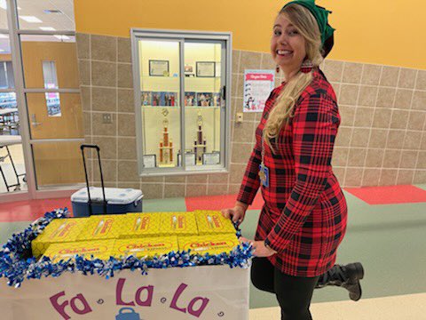 MsRichie78's tweet photo. @mtss_iisd Chicken Express Train. MTSS Team delivering lunch for teachers and staff https://t.co/2cqoRl9GQC