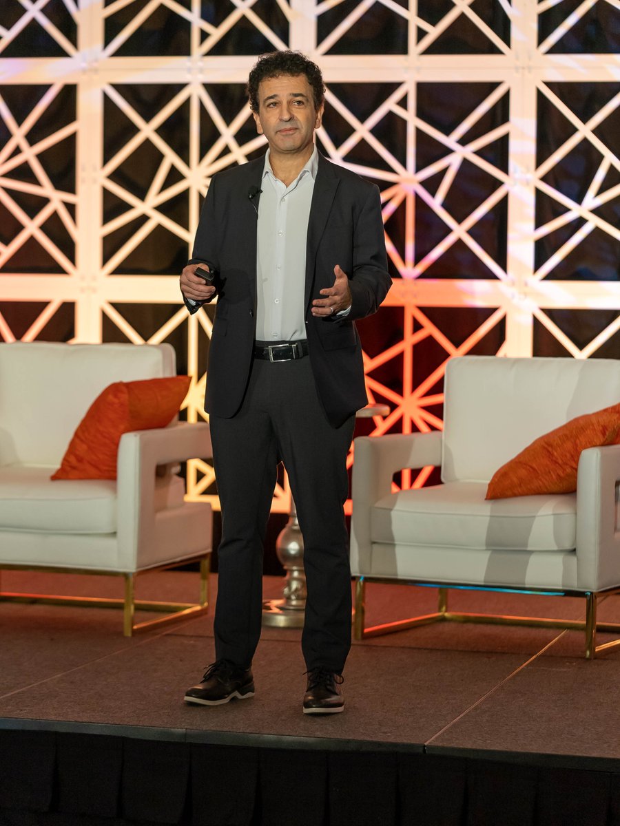 digitalNow tweet media