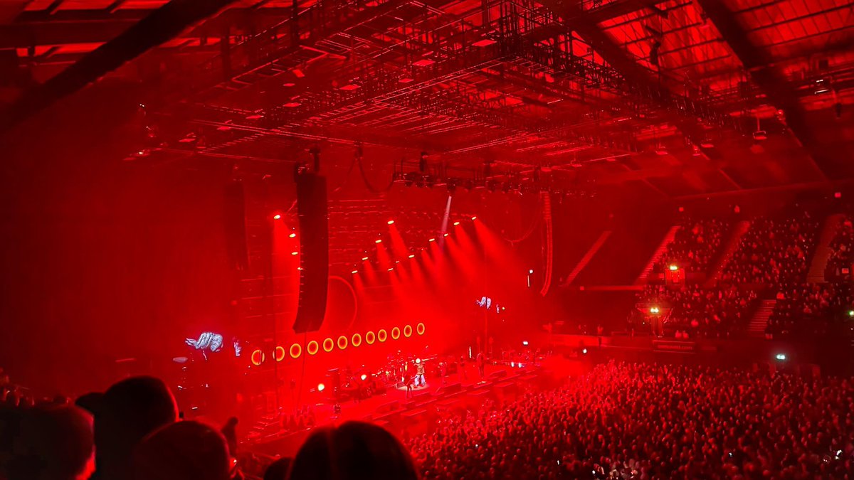 4/12/21 <a href="/wearejames/">James</a> Nearly didn’t go. An abusive relationship sucked the pleasure I got from music - anxiety kicked in, I made up my excuses. Got my shit together &amp; went. It’s refuelled me, reignited my love, I’ve been singing at the top of my voice today <a href="/RealTimBooth/">Tim Booth</a> 🙏 ❤️