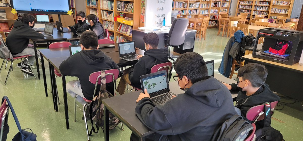 IS162K's tweet image. Computer Science Week Highlight 🙌🏼 #computerscience4all @D32Bushwick  @ExecSuptKWatts