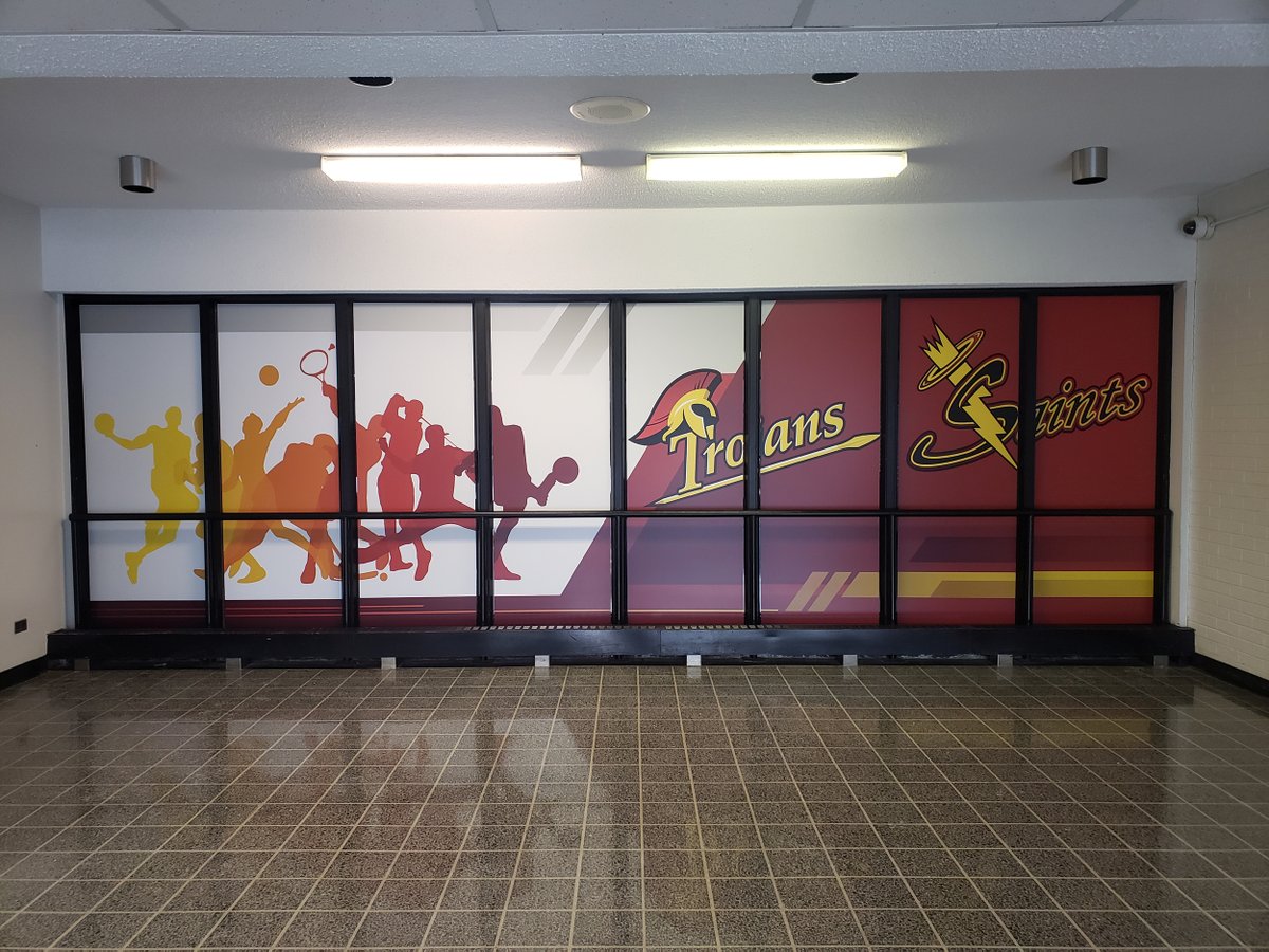 ProimageSigns1's tweet image. We designed and installed this mural for #PCI this year. Taking a rather boring corner of the school and turning it into an area for team pride!   @HockeyPci  @PCIFastpitch