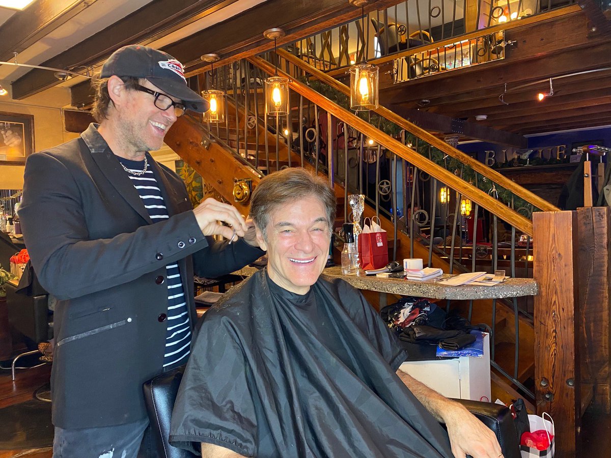 DrOz's tweet photo. Starting off my Saturday the right way, getting a haircut from my barber Will in Huntingdon Valley. https://t.co/ZQKHK3x2so
