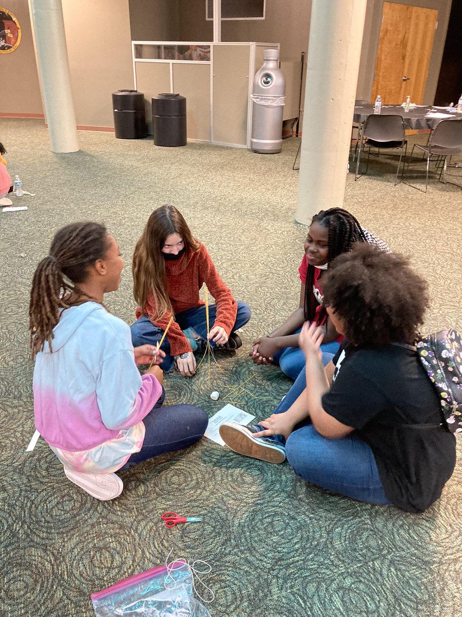 MOSI in Motion tweet media