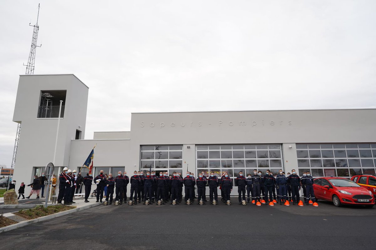 Une caserne neuve pour nos pompiers du <a href="/sdis27/">Sapeurs-pompiers de l'Eure / SDIS27</a> !
Nous avons inauguré aujourd’hui le CIS du Neubourg, pour lequel le Sdis a investi 3.5 M€, avec l’aide d’<a href="/eureennormandie/">Département de l’Eure</a>
Un investissement du 1er plan caserne nécessaire pour nos pompiers 🚒