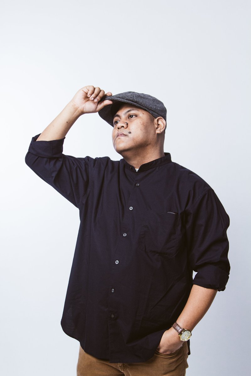 I've been holding on for a long time now. It ain't easy to forget, the memories in my head.

12.17.2021