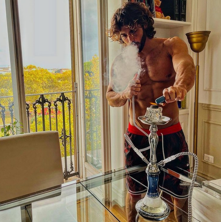 Day off.

#FreeRol ——» #SexRol