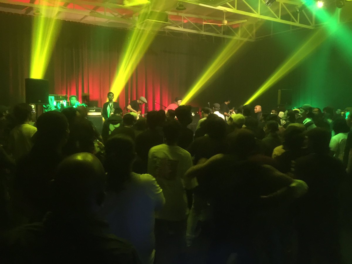 emeirulashraf's tweet image. Hajat untuk buat sound kat Bsync tercapai! 🔥

Thank you Abg Adam #Bsync kasi pegang board utk @_atasangin Recovery Show 2021. Banyak benda dia share sebelum, semasa &amp;amp; selepas show sekali ngan @ruffohruff

Thank you @ArifBam for the opportunity and happy belated birthday brada 🤘🏻