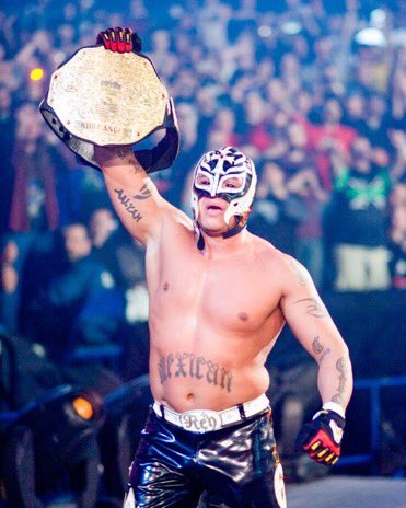 Happy birthday to the fucking legend, Rey Mysterio. 