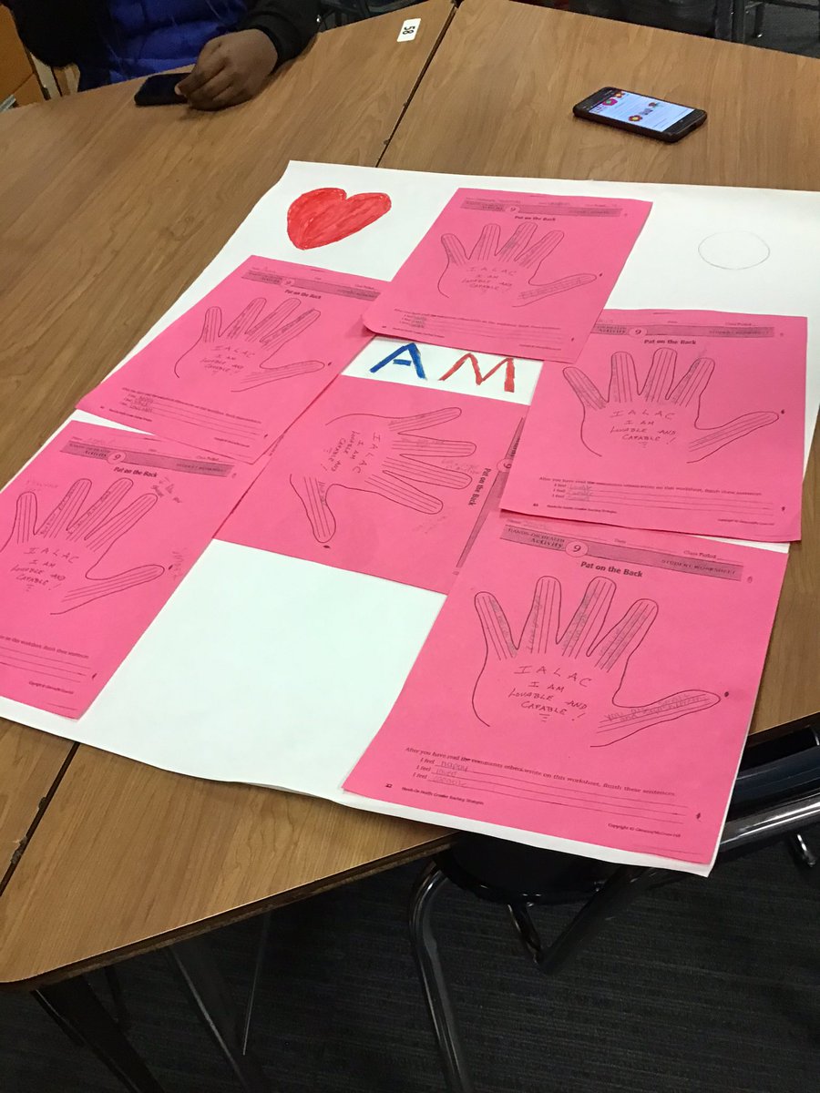 TchKrieger's tweet photo. Our school @AHS_Bluepride makes me proud #BluePrideLivesHere #IALAC #SEL ππππππΌππ½ππΎππΏ https://t.co/C4R2ZyYgpr
