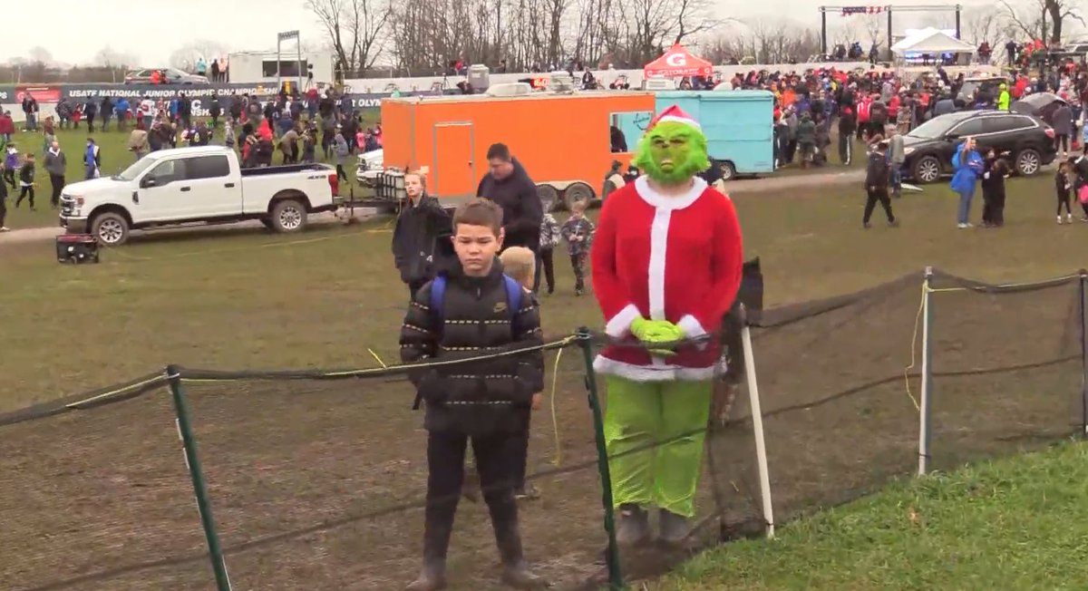 runnerspace's tweet photo. The Grinch is at @USATF #JOXC! https://t.co/o9IGoACuRh