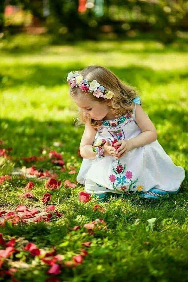 الدنيا ممرات
فلنمشي عليها  تاركين خلفنا اثر جميل
نُذكَر به بعد رحيلنا ولو ابتسامه و حسن خلق
    🎀جزاكم الله خير متابعينا الكرام 🎀
اذكروني بدعوه ولكم بالمثل ان شاءالله تعالى
أسعدالله اوقاتكم بالمسرات والسعادة أحبتي✋