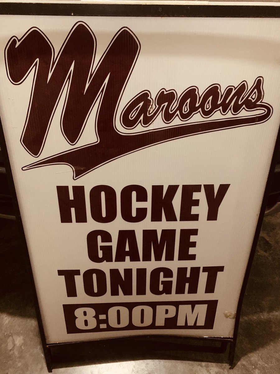 maroons1951's tweet photo. Maroons host the Carman Beavers tonight at 8pm. https://t.co/DHAZheoekA