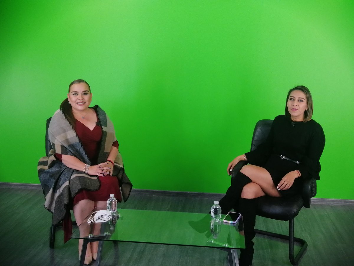 IDAIP_DURANGO's tweet photo. #AlAire📺| En el programa #HablandoDe #TvLobos, con la periodista @LilyOrtiz26, la comisionada presidente del IDAIP, @LucyMariscalC1, comparte los retos en la @CoordGaranteSNT que se marcarán por una agenda de unidad y trabajo en equipo con los 32 órganos garantes del país. https://t.co/pevwHF02ty