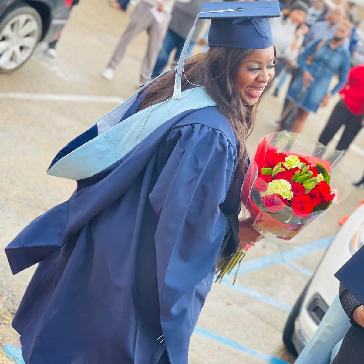 Carvina_Vadoll's tweet photo. You’re new favorite Clinical Mental Health Counselor 💙🤍 👩🏽‍🎓
#TwoDegreesHotter🔥 #IDIDIT #masteredit #JSUGrad21 https://t.co/7D06jmZvx0