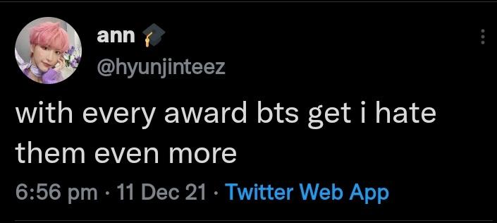 legendzbts's tweet photo. someone is about to explodeee... https://t.co/SBpSD6Fl5O