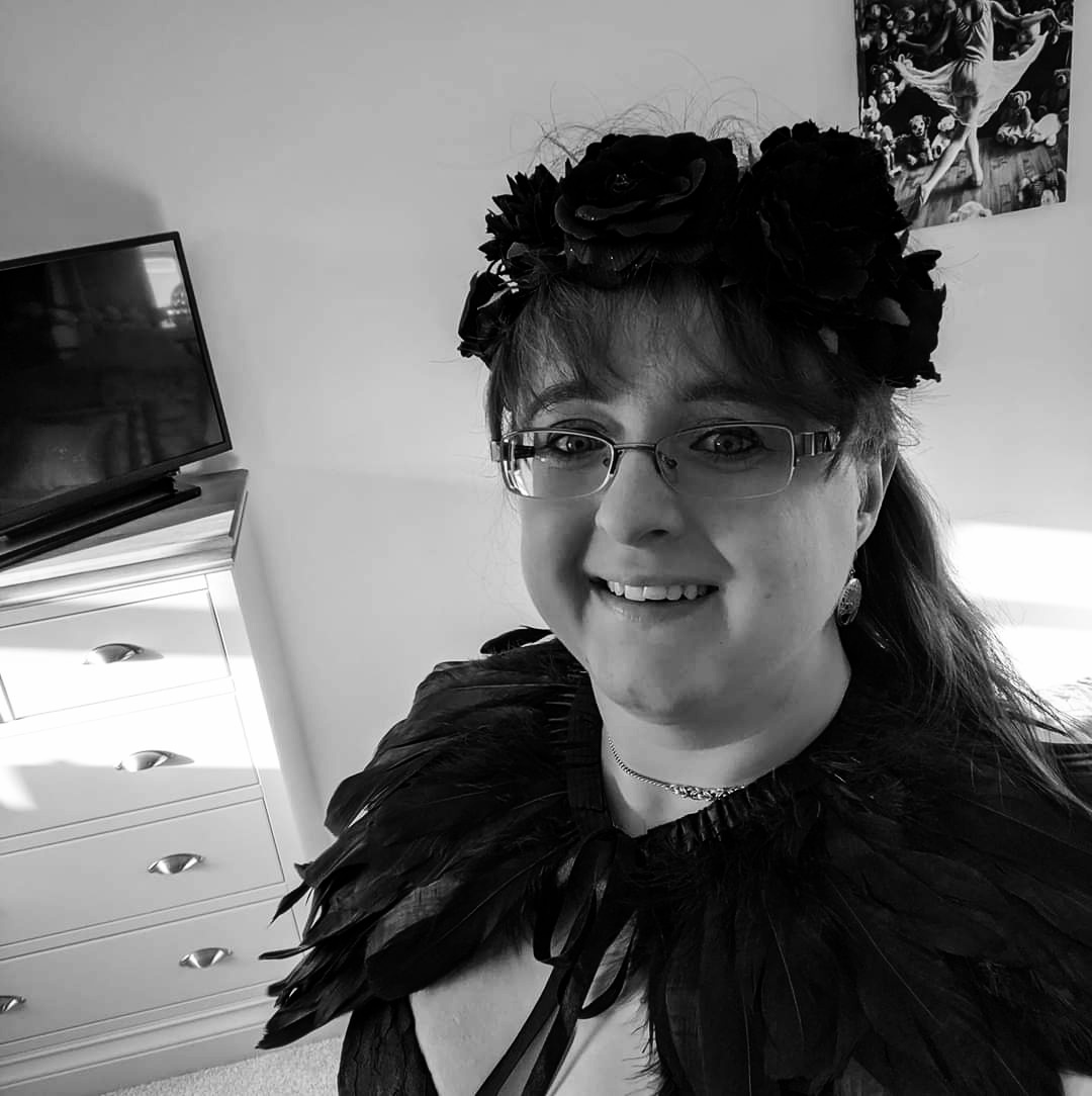 'The Bleak Midwinter' features 'Carol of The Bells' by author and master spoon thief Alison Weston. Read more of her writing at spoonthief.co.uk
#Christmas #Horror 🎄👻⛄💀