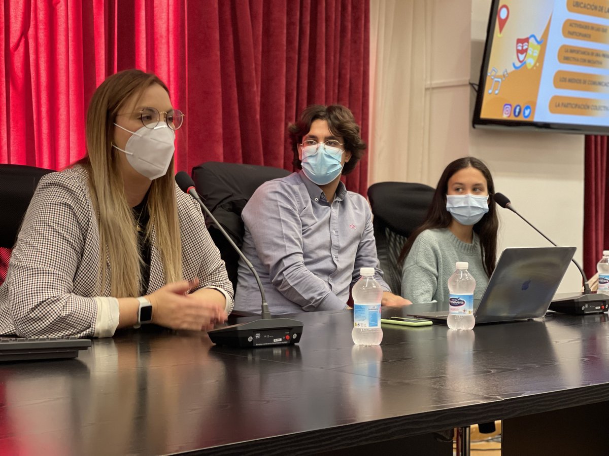 🗣 Continuem el Curs de #ComunicacióFallera amb la ponència 'Com comunicar segons de què parlem'

Comencem amb les comissions falleres 🔥

👥 Amb:

🔸 Clara Pardo (<a href="/fallasanmarceli/">Falla San Marcelino</a>)
🔸 Juan Céspedes (<a href="/MusicGomis/">Falla Músic Gomis</a>)
🔸 Yaiza Martínez (<a href="/MusicGomis/">Falla Músic Gomis</a>)

#ComunicacióJCF