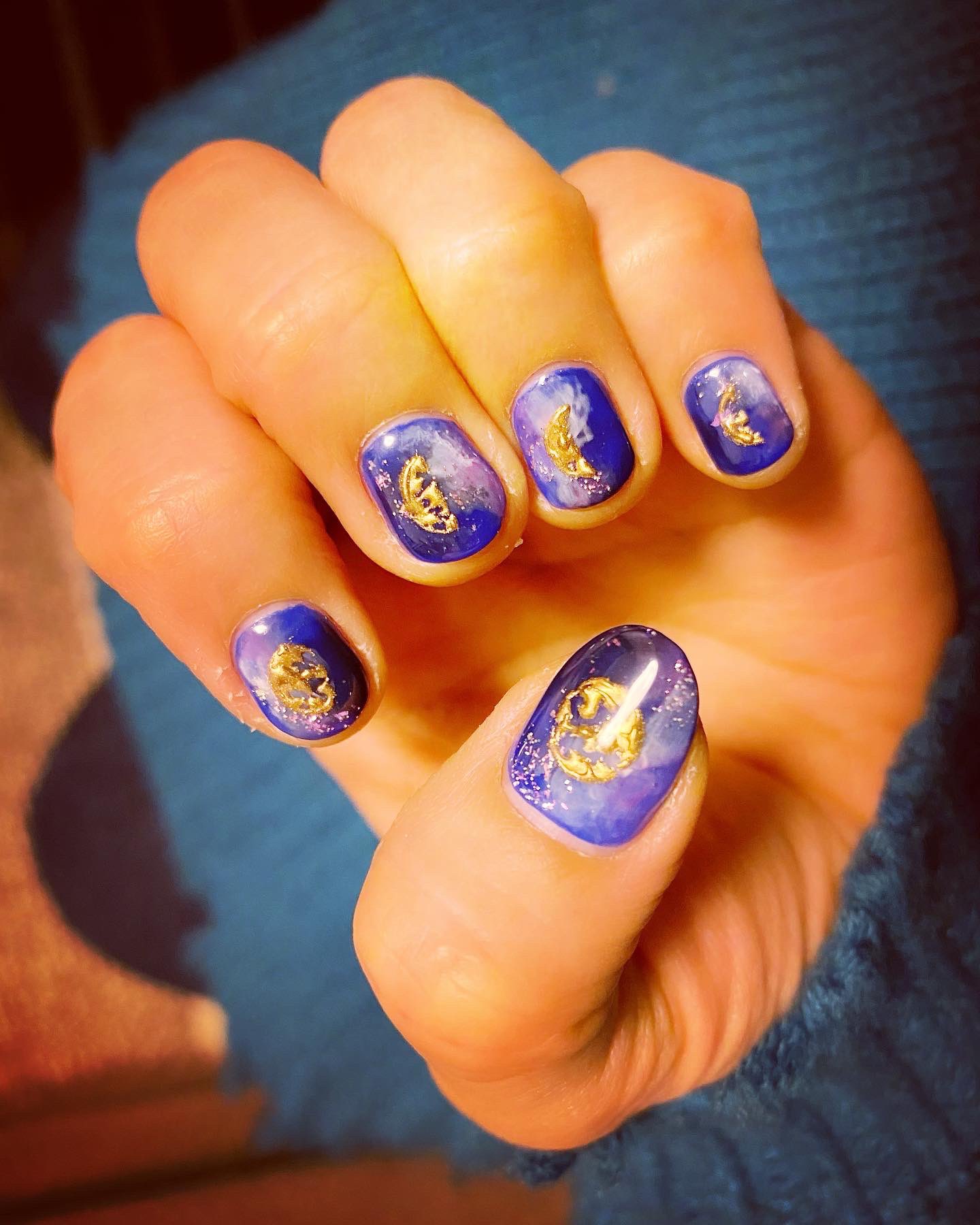 森 恵 シンガーソングライター New Nail 明日のストリングスコンサート みんなに楽しんでもらえますように Newnail 星空ネイル 月ネイル 夜天光 ギター用ジェルネイル Nailsalontria T Co Ejavzlhccm Twitter