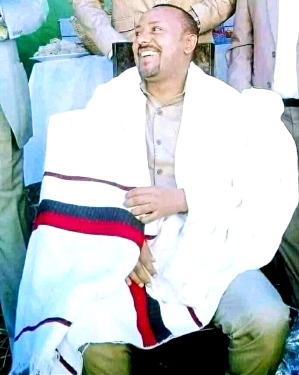 "ፀሀይ እንደተለመደው በምስራቅ ወጥታ በምዕራብ መጥለቋን ትቀጥላለች!! ኢትዮጵያም እንደትላንቱ በፈታኝ አጋጣሚዎችና ክስተቶች ውስጥ አልፋ ያታላቅነት ማማዋ ላይ ትቀመጣለች።" የኤርትራው ፕሬዝደንት ኢሳያስ አፈወርቂ