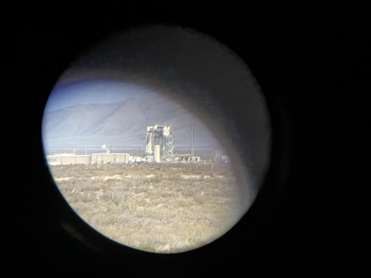 Launch day!!! #newshepard #launchlandrepeat Thanks to Josef and Club for the Future for the opp :-)