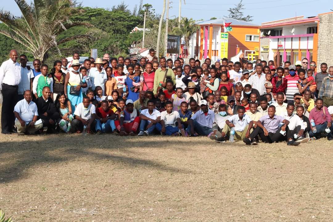 ShemaMadagascar's tweet photo. These Pastors here in Madagascar confess that the Word of God is sufficient, in that Scripture is the only inspired, inerrant, and therefore final authority for Christians for faith and godliness, with all other authorities being subservient to Scripture. Sola Scriptura Dec 7-9th https://t.co/k7MK9XnHcd