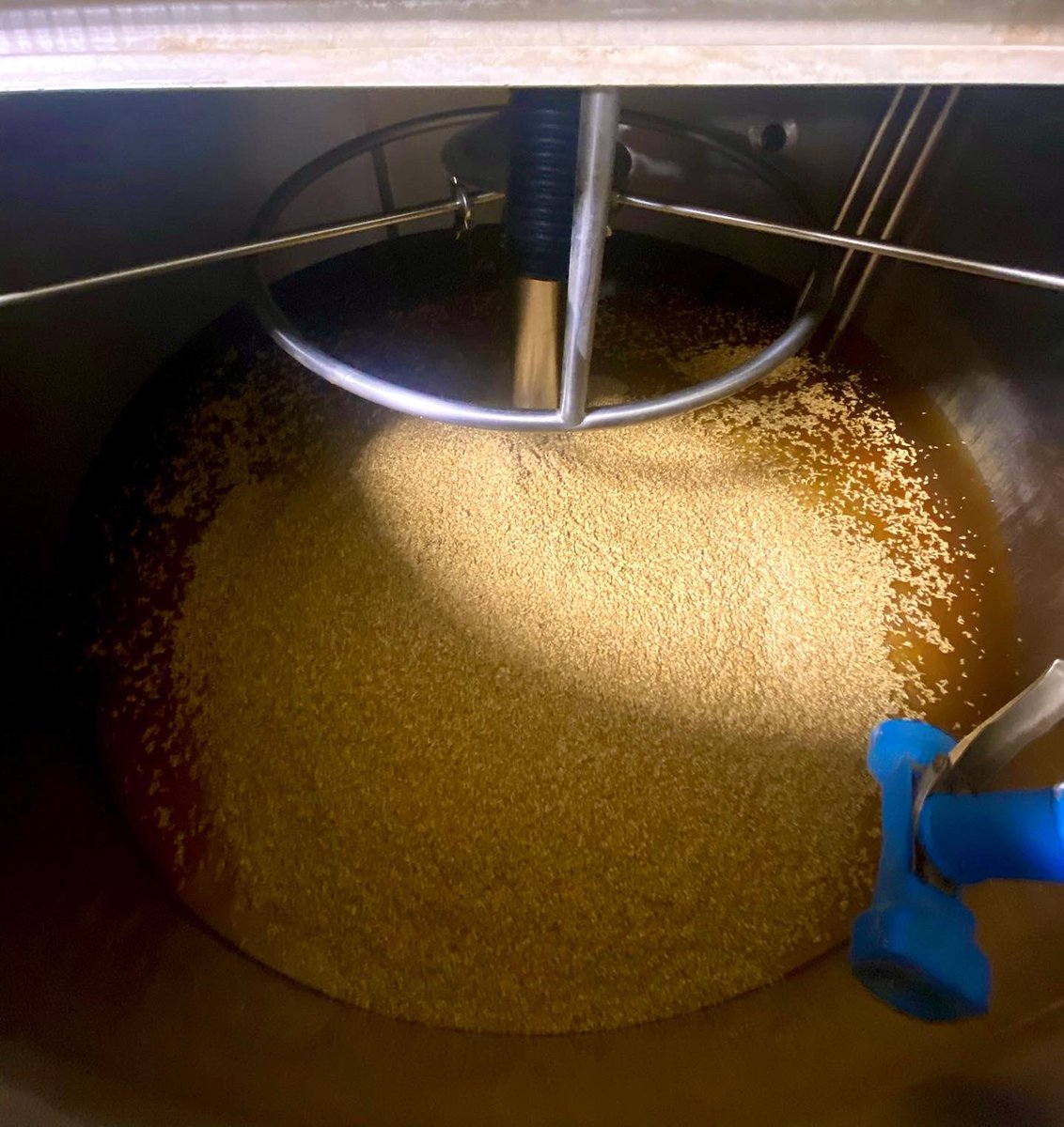 redshedmalting's tweet photo. Steeping in more @242drafthorses barley for @blindmanbrewery 🍻 

We’ve had the honour of custom malting this barley that honours the traditions of farming using draft horses to seed &amp; harvest. This project is very special &amp; exemplifies traceability!
#redshedmalting #242stockale https://t.co/G11kH4wECG