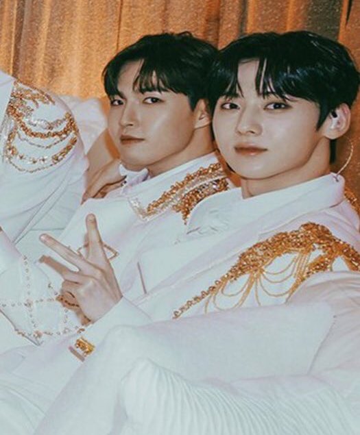 KangKim96's tweet photo. แจกเป็นค่าบูชาเรือ 89 บาทค่ะ 

* RT only
#นยอนแจน ชิปเปอร์เท่านั้น 💖 https://t.co/8pEPOAiACT