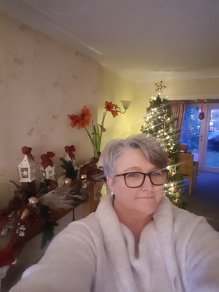 karen Downs💙 tweet media