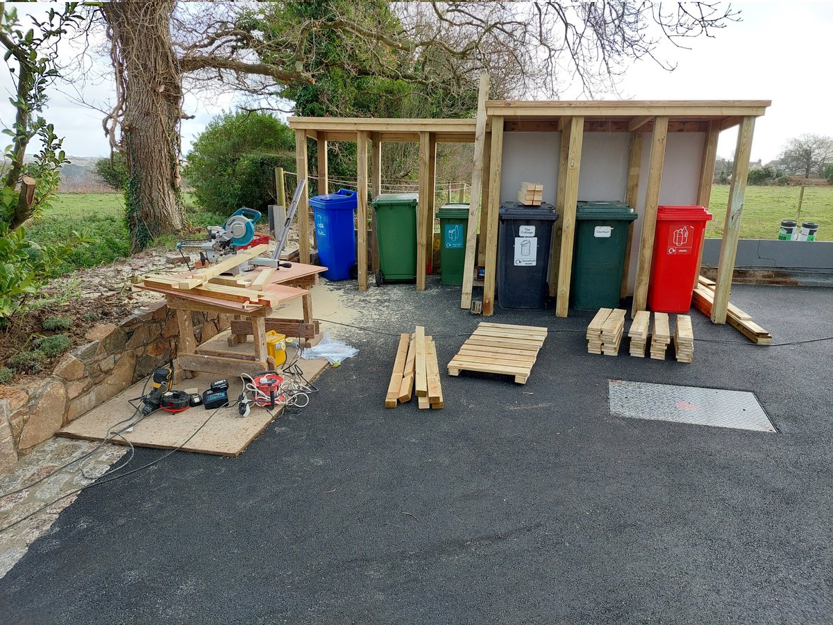 #wheeliebins #Binsted #bincompartments #fenceposts #gardenideas