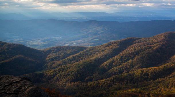 rossiadam's tweet photo. I grew up in a small town called Blue Ridge, We were in #Botetourt county, closest city being #Roanoke.
I knew this #SMB owner that would always start negotiations saying something like “hey I am from Botetourt could you slow down and explain this?” Would then dominate terms. https://t.co/48fjar57GB
