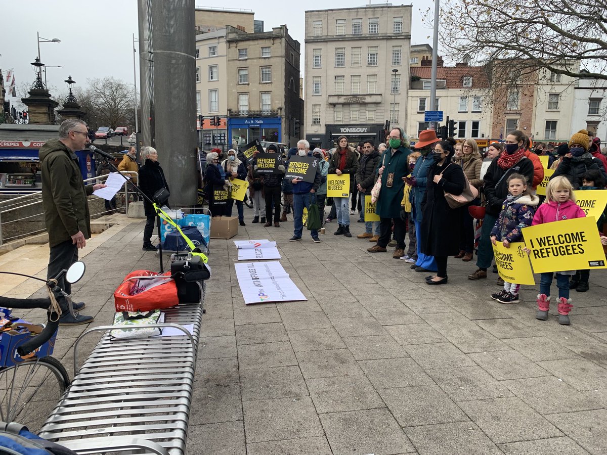 crookedrib's tweet photo. #Togetherwithrefugees #RefugeesWelcome
#Bristol @CityofSanctuary
#Nationalityandboardersbill
#AntiRefugeeBill
#Schedule9 https://t.co/xInX782VrF