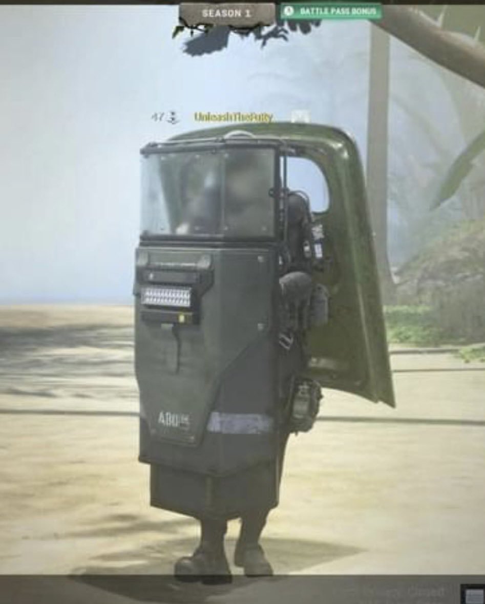 FaZeClan's tweet photo. This new Warzone meta sure is something

(via @charlieINTEL) https://t.co/6HCsu4YuLI