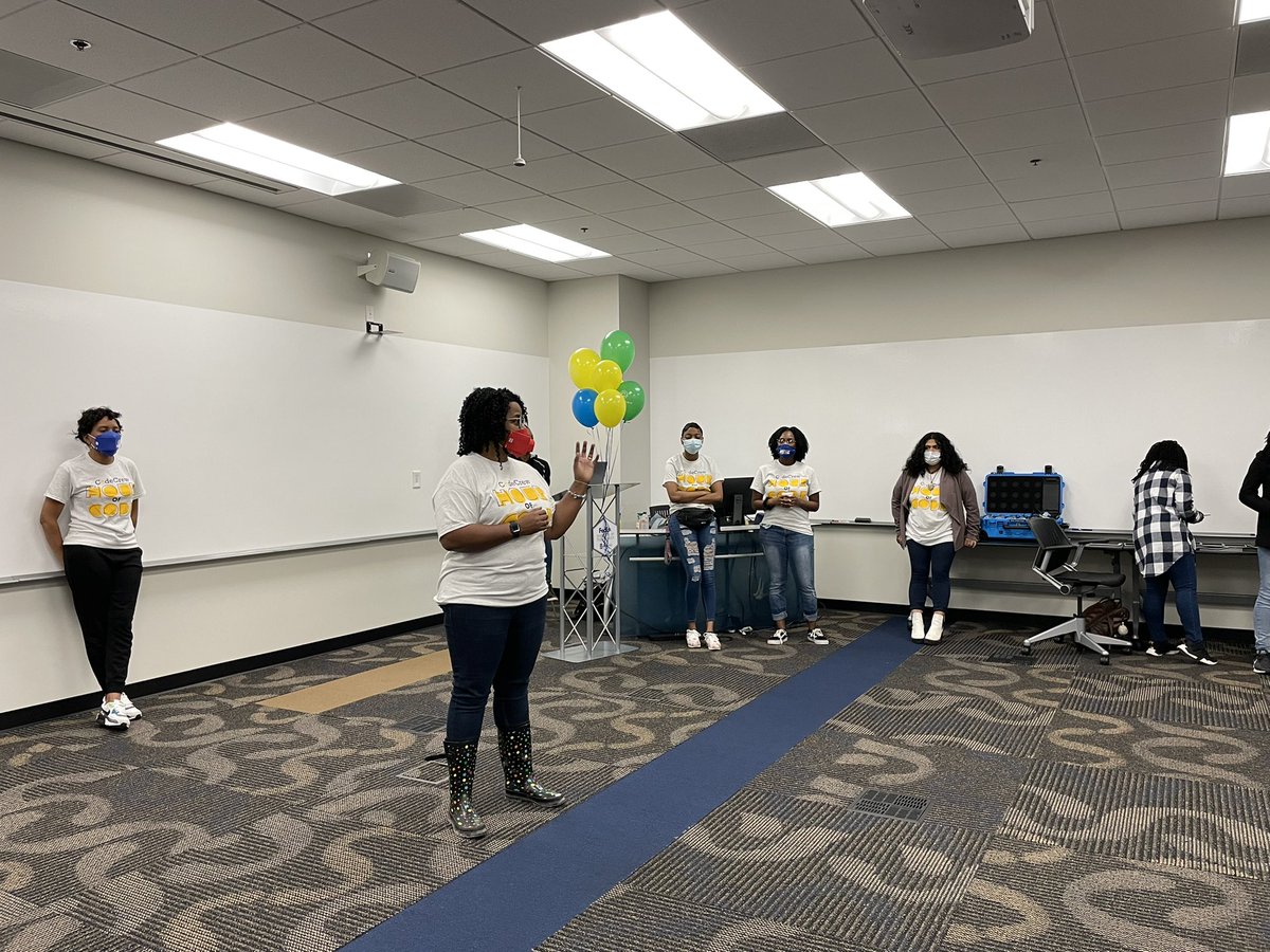 CodeCrew tweet media