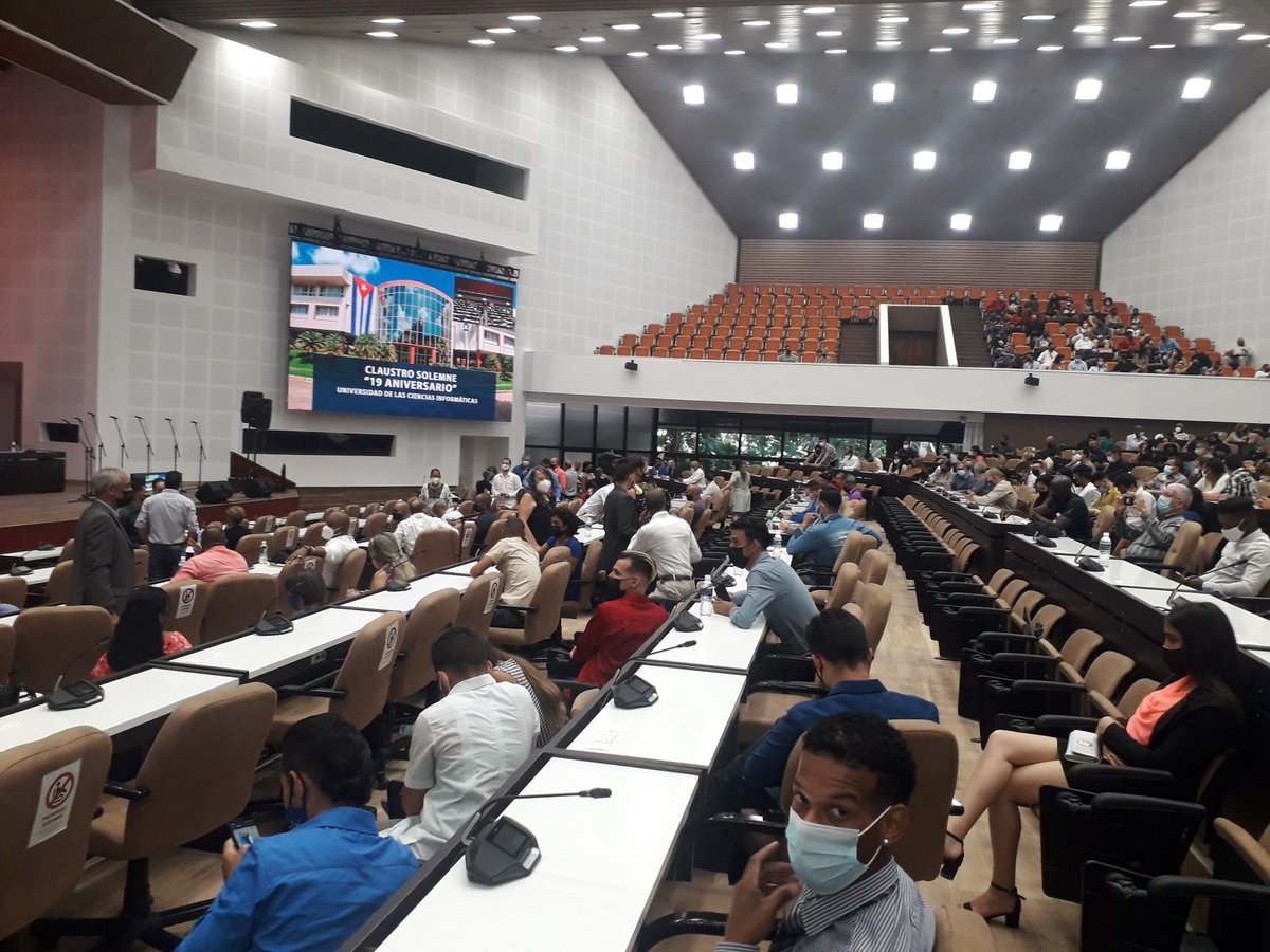 Claustro solemne de la <a href="/universidad_uci/">Universidad de las Ciencias Informáticas</a> por el 19 Aniversario " Conectados al Futuro, Conectados a la Revolución"
@ReinaEstradaUCI 
<a href="/UJCdeCuba/">UJC de Cuba</a> 
<a href="/raydelmp/">Raydel Montesino Perurena</a> 
<a href="/aylinalvarezG/">Aylín Alvarez García</a> 
<a href="/UrrutiaCrespo/">Yordanis Crespo Urrutia</a> 
<a href="/cubaespaz/">Yareida</a>
