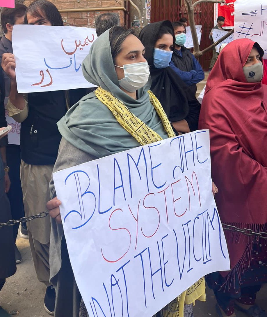 Khpaltweets's tweet image. End the Victim-Blaming culture! 

#HIDAYAT_THE_RAPIST #QuettaProtest