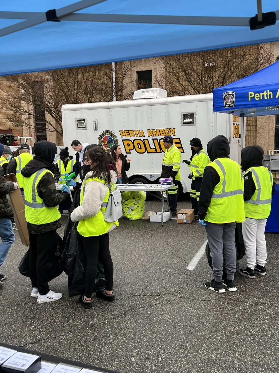 Luis Torres tweet media