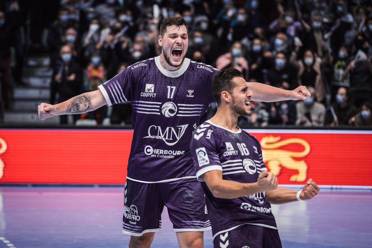 JSCherbourg's tweet photo. Quelle ambiance hier, vous avez été incroyables 💜

📸 @Lfmd_Val https://t.co/Is8AY4SyRF