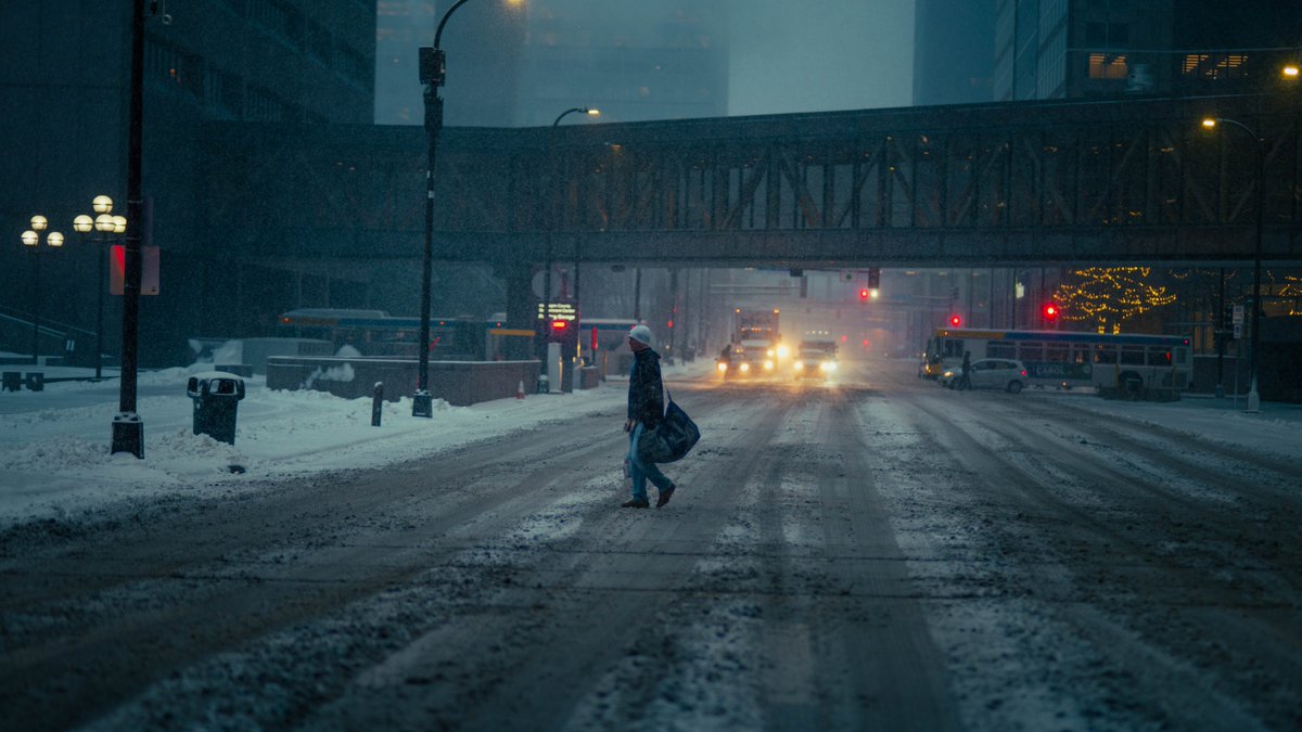 Josh_Hild's tweet photo. A Minneapolis Snow Storm #Minnesota #Snow https://t.co/eldUbcP3ny