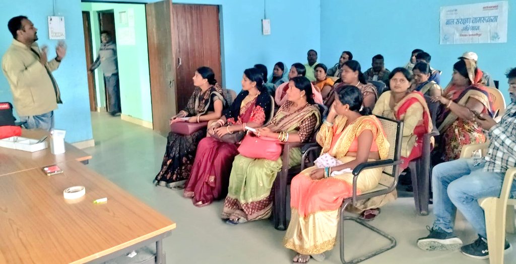 saurabhiirm's tweet photo. @ActionAidIndia organized training of frontline workers - Vikas Mitras in Sadar &amp; Kalyanpur blocks of #Samastipur on the issue of Child Protection &amp; formation of #adolescent collectives for addressing the issue of child marriages, child labour, trafficking etc. @sndeep @EkramPRO https://t.co/PhrXKkDMJo
