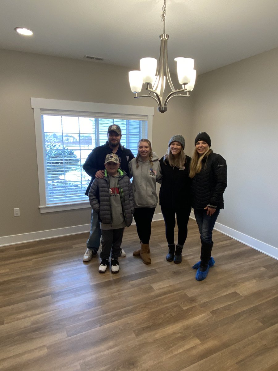 Jill Carlson tweet media