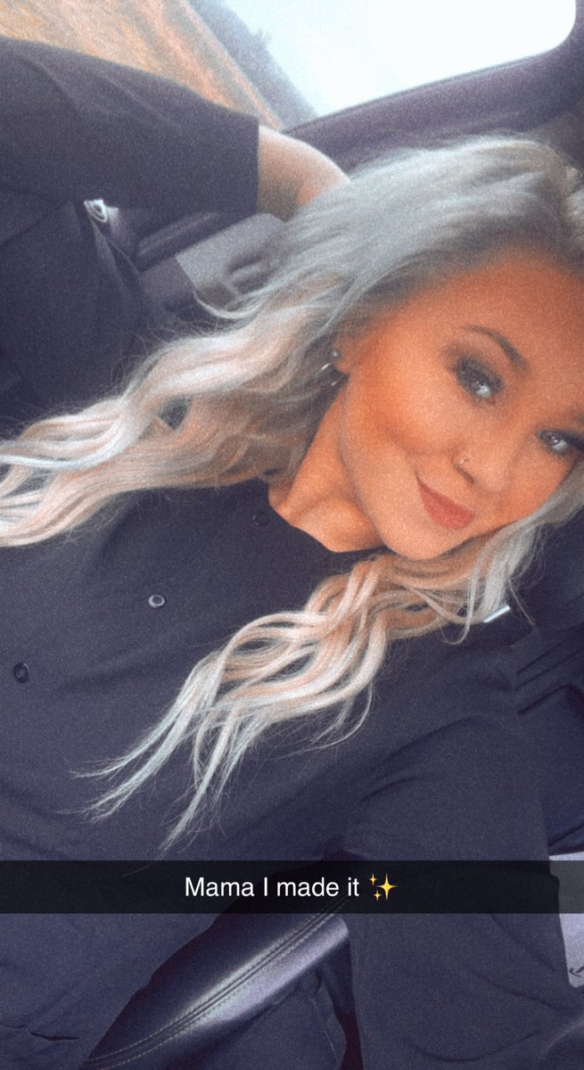 kensieco9's tweet image. PSA I graduated nursing school ✨ #donewiththisBS #RN21