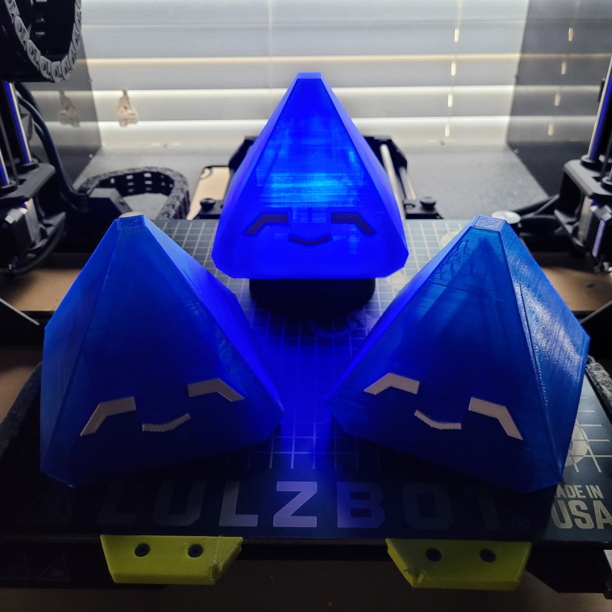 AlphatoZetaInd's tweet photo. Hey everyone Fret will be back in stock later today. You may notice a different blue being used. Unfortunately, we cannot source the orignal color anymore (sold out everywhere).
Printed on a @lulzbot3D #taz6 on @ITWorks3DPrint #toolheads using @MatterHackers #propla
#halo https://t.co/QOVbJxPSHt