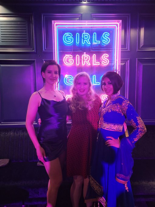 Had so much fun at @SNAP_Together 🥂 here with my beautiful girlies @satinespark and @saharaknite https://t<a class="tags" href="/tag/snap_together">@snap_together</a><a href="/tag/retweet"class="tags"><span>#retweet</span></a>