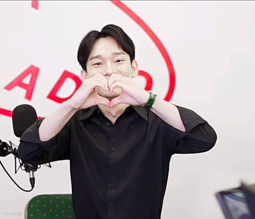 tbestJD's tweet photo. only kim jongdae ♡ https://t.co/vYPFj69TsP
