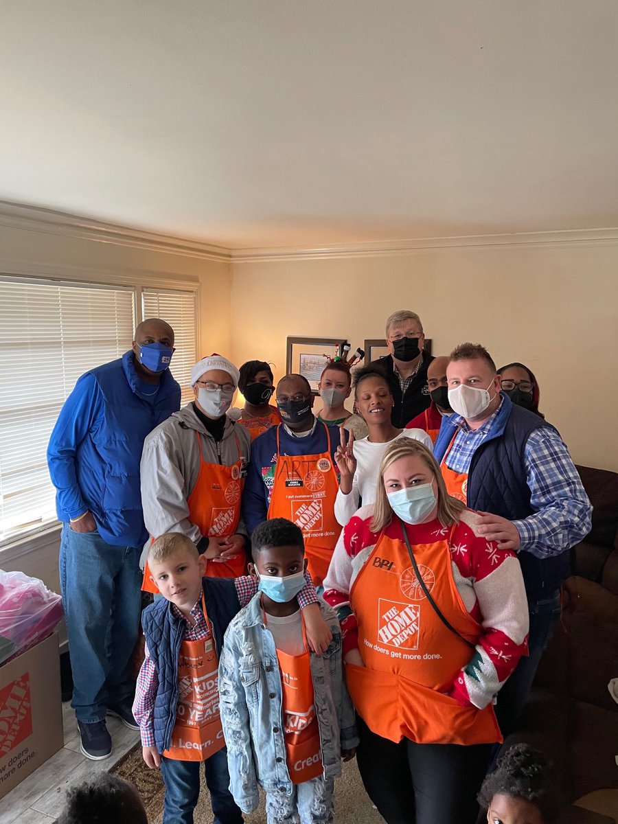 Jim Strickland (@jstrick901) on Twitter photo Thank you <a href="/HomeDepotGR/">The Home Depot Government Relations</a> and <a href="/RSalemi/">Robbie Salemi</a> for helping Memphis families in need today with Christmas gifts! Thank you <a href="/HomeDepotGR/">The Home Depot Government Relations</a> and <a href="/RSalemi/">Robbie Salemi</a> for helping Memphis families in need today with Christmas gifts!