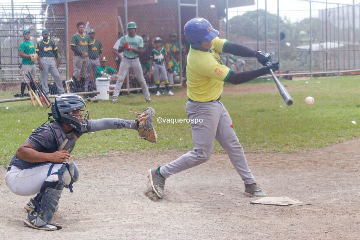 VaquerosPO's tweet photo. Jornada de fogueos para nuestra #PreselecciónJuvenil 

Juego  1: 
#Este 4 - #Oeste 2 

Juego 2: 
#Oeste 7 - #Este 2 

La próxima semana siguen los fogueos para nuestro equipo, pendientes al calendario de fogueos  para esta semana. 

#VamosVaqueros

#rbibaseballcage #FFSegurosSA https://t.co/CulqYANmyD