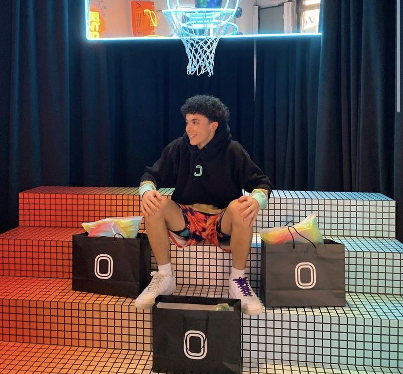 subhoppers's tweet photo. Ain’t no way Lil Mosey out here hoping subs in NYC! https://t.co/rdUWa0uiTH