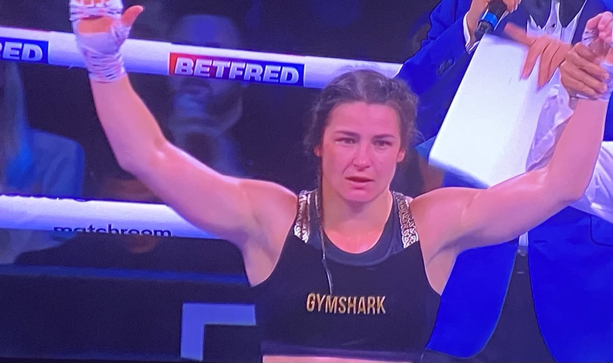 sportsdes's tweet photo. AND STILL….!! ⁦@KatieTaylor⁩ retains her World Title with a unanimous points victory over Sharipova… https://t.co/GjzdHHfsL0
