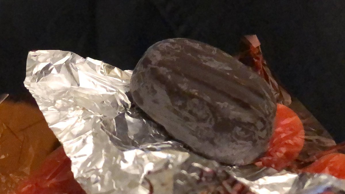 adamdriver85's tweet image. The STATE of @QualityStreetUK this year. Been hanging around long? #firstworldproblems #bitdrunk